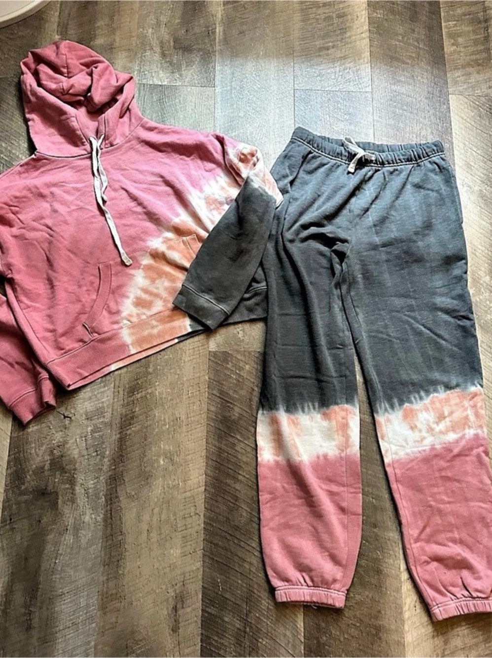 Lucky Brand Tie-Dye Hoodie & Jogger Set Pink Gray XS